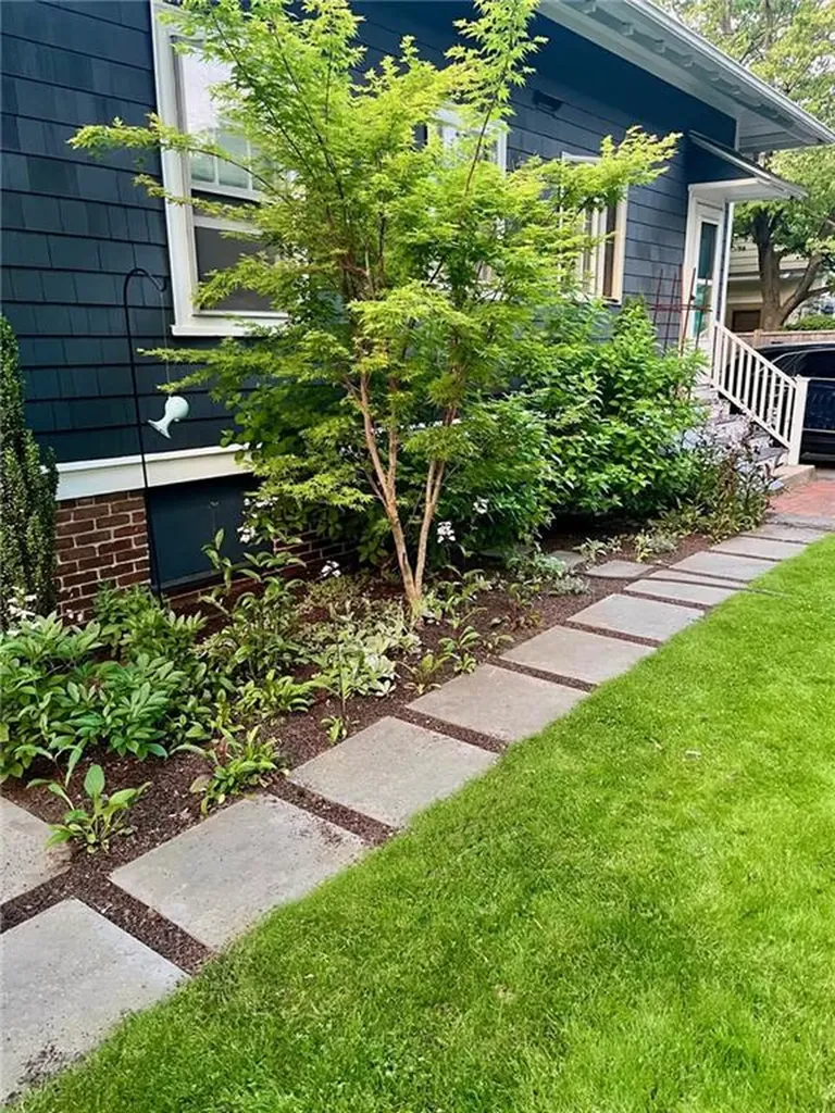 43 Oriole Avenue Providence RI 02906