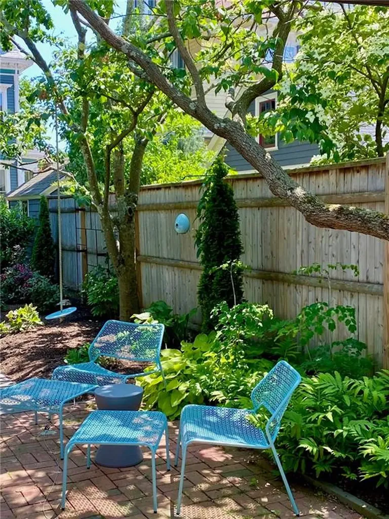 43 Oriole Avenue Providence RI 02906