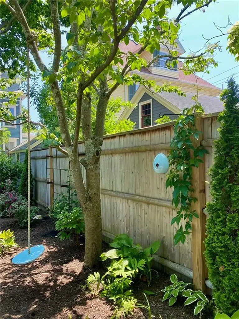 43 Oriole Avenue Providence RI 02906