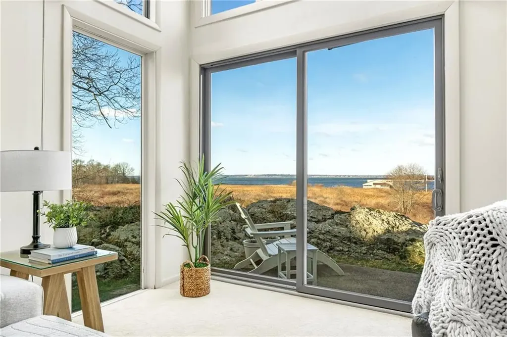 29 Seabreeze Lane Bristol RI 02809