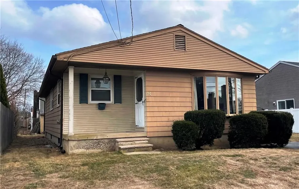 14 Invernia Road Cranston RI 02920