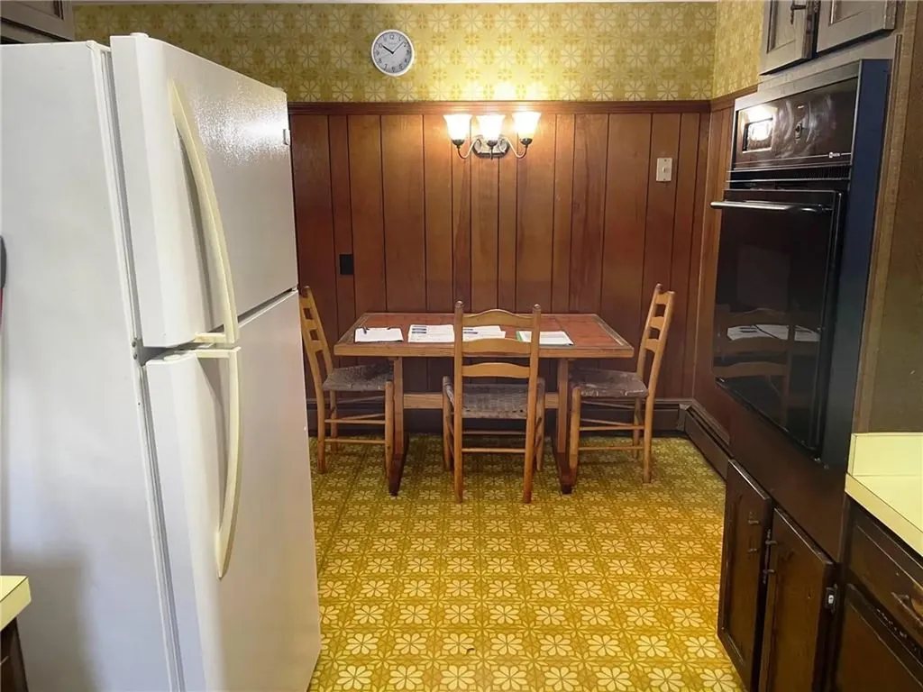 14 Invernia Road Cranston RI 02920