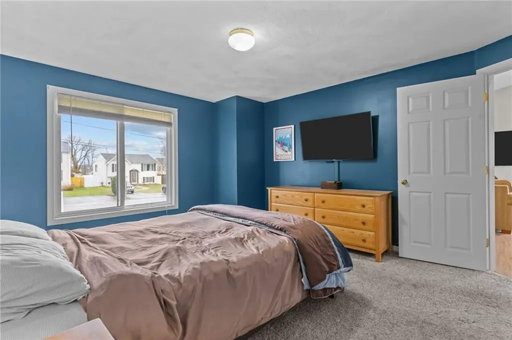 31 Chestnut Street Cumberland RI 02864