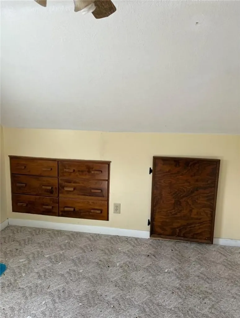 21 Airway Road Warwick RI 02886