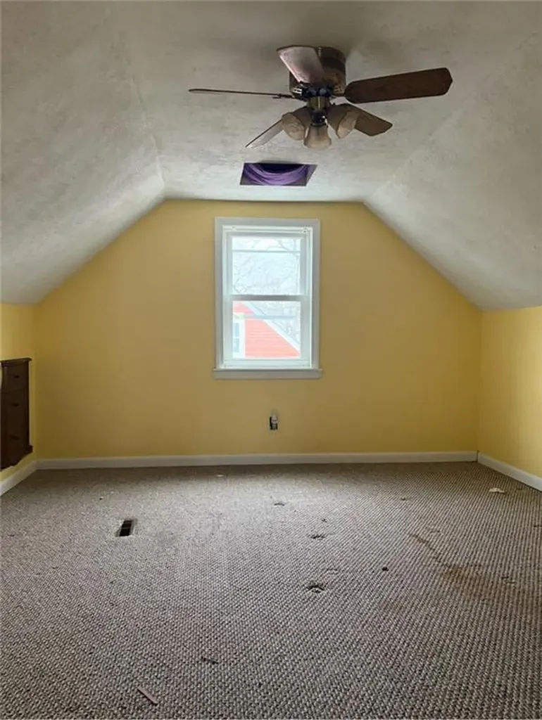 21 Airway Road Warwick RI 02886