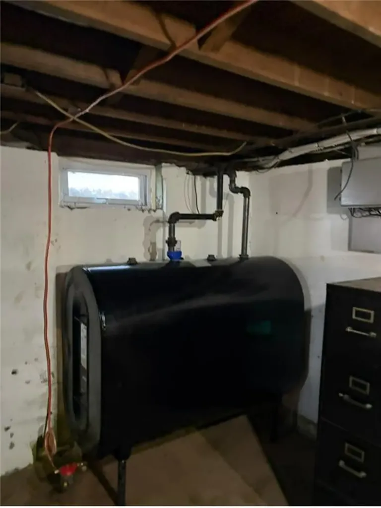 21 Airway Road Warwick RI 02886