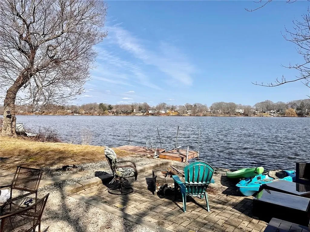 462 Lake Shore Drive Warwick RI 02889