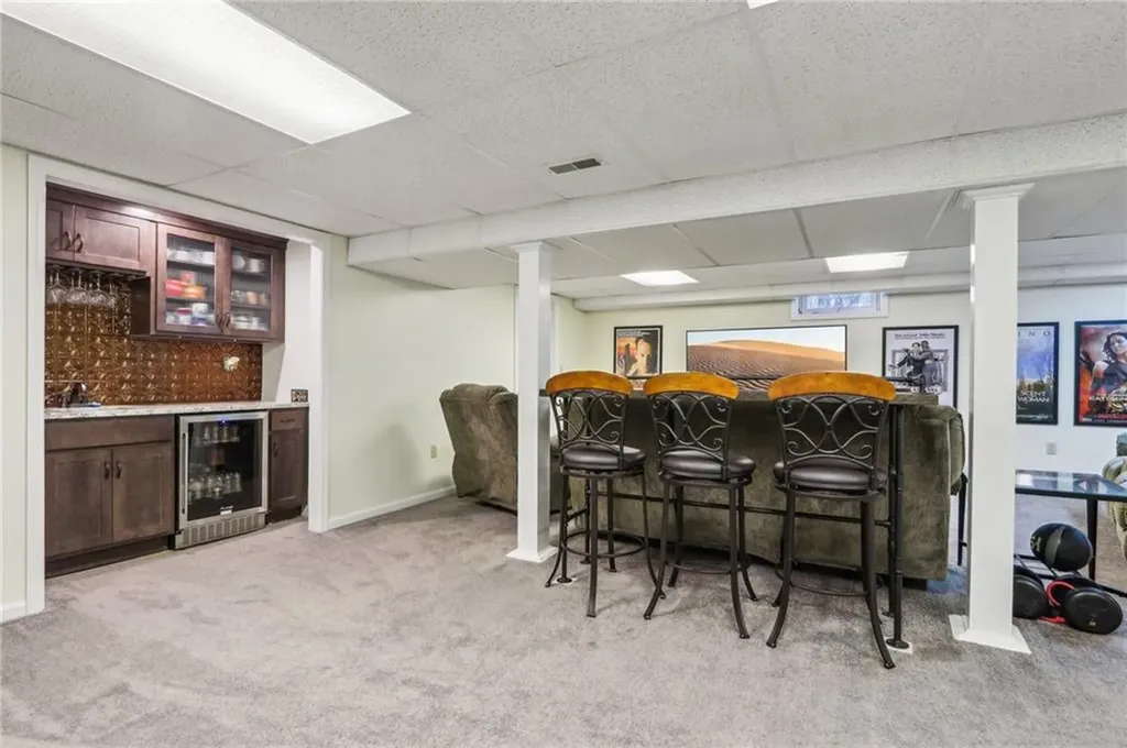 131 Larchwood Drive Warwick RI 02886