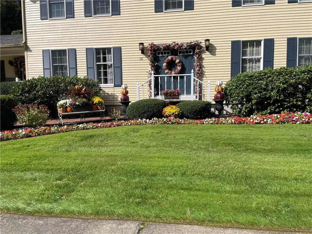 131 Larchwood Drive Warwick RI 02886