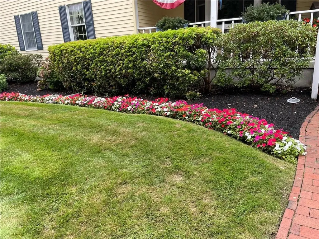 131 Larchwood Drive Warwick RI 02886