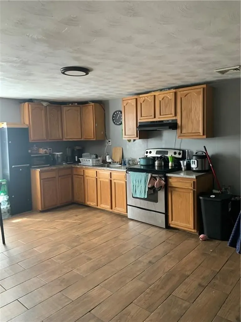 256 Lockwood Street Providence RI 02907