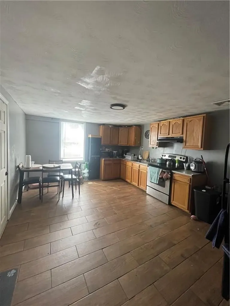 256 Lockwood Street Providence RI 02907