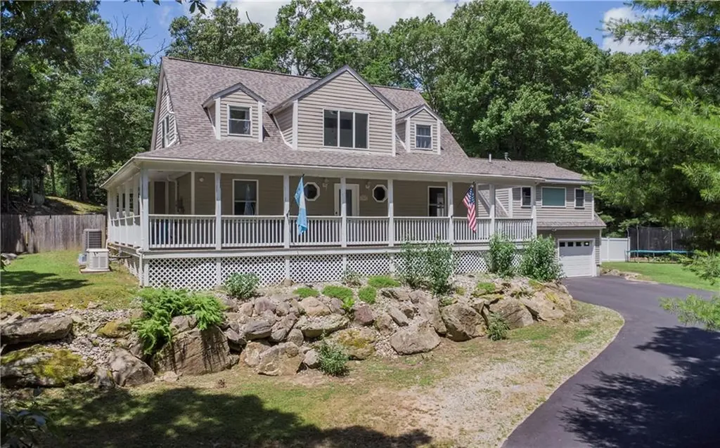 59 Briarwood Hill Road Exeter RI 02822