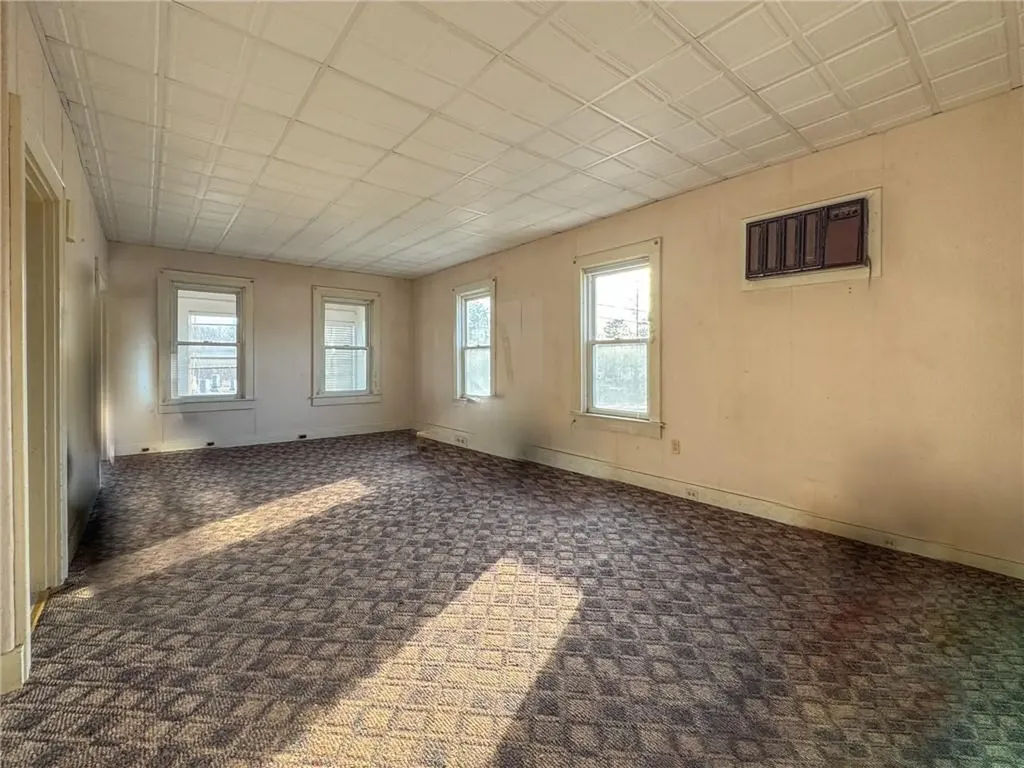 34 Smithfield Road Woonsocket RI 02895