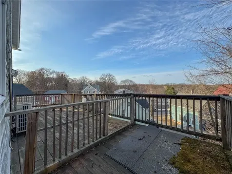 34 Smithfield Road Woonsocket RI 02895