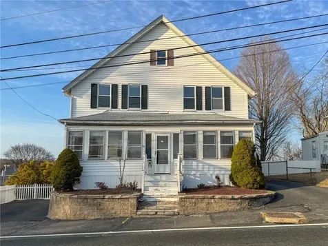 34 Smithfield Road Woonsocket RI 02895