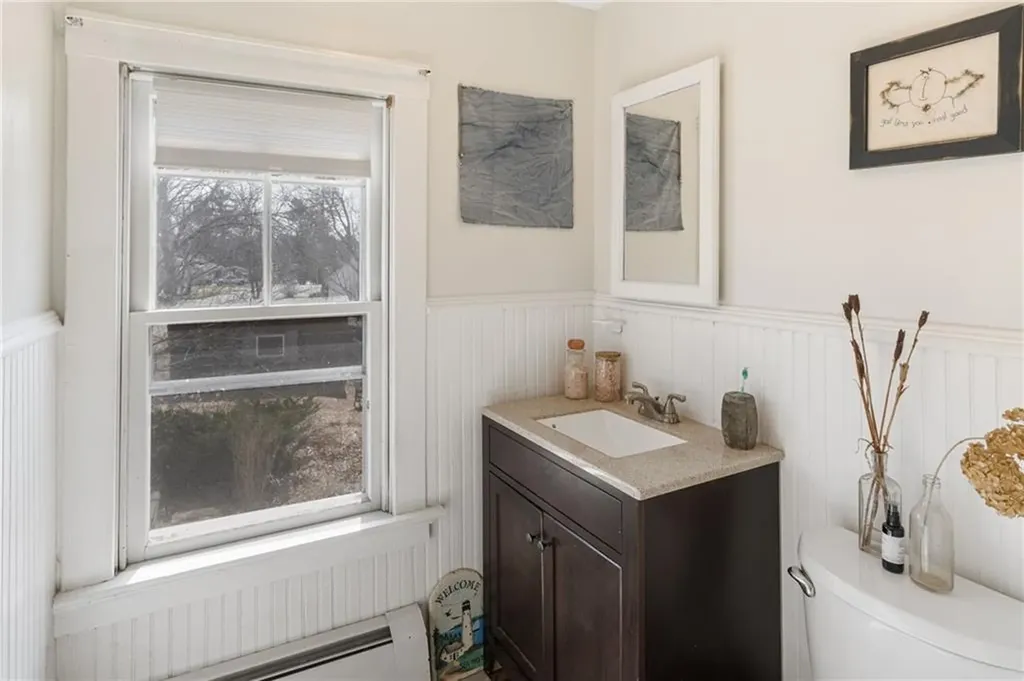 161 Rathbun Street Coventry RI 02816