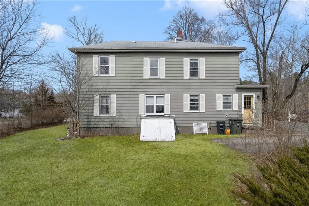 161 Rathbun Street Coventry RI 02816