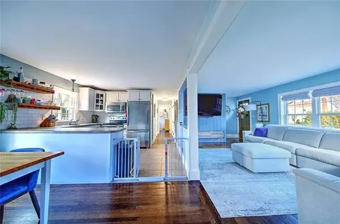 4 Hillcrest Avenue Smithfield RI 02828