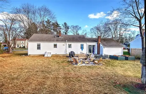 4 Hillcrest Avenue Smithfield RI 02828