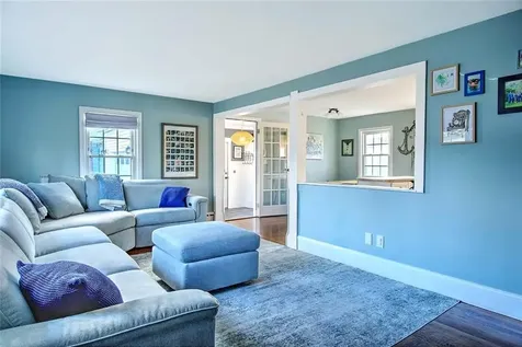 4 Hillcrest Avenue Smithfield RI 02828