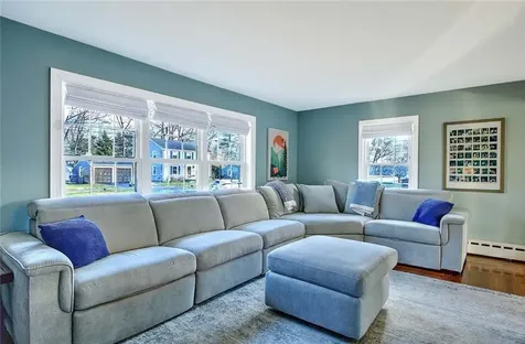 4 Hillcrest Avenue Smithfield RI 02828