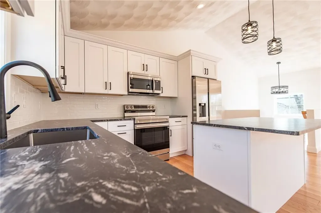 9 Ludlow Street Johnston RI 02919