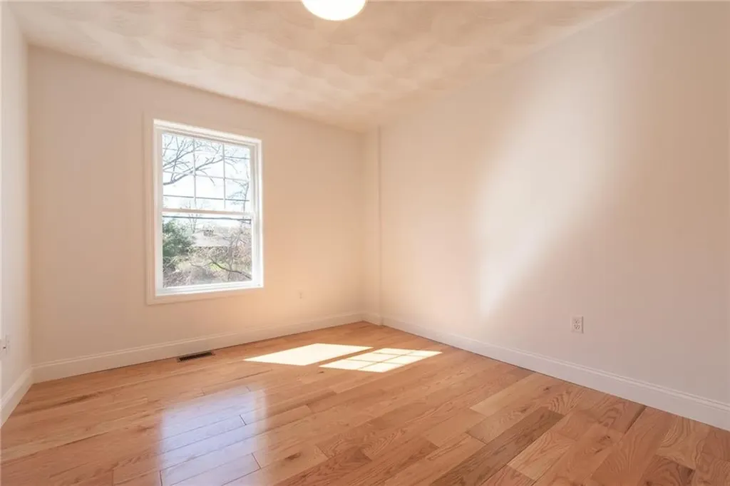 9 Ludlow Street Johnston RI 02919