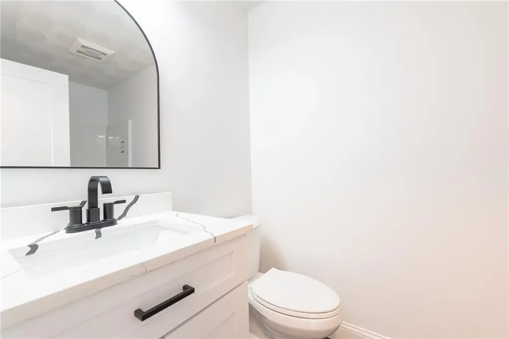 9 Ludlow Street Johnston RI 02919