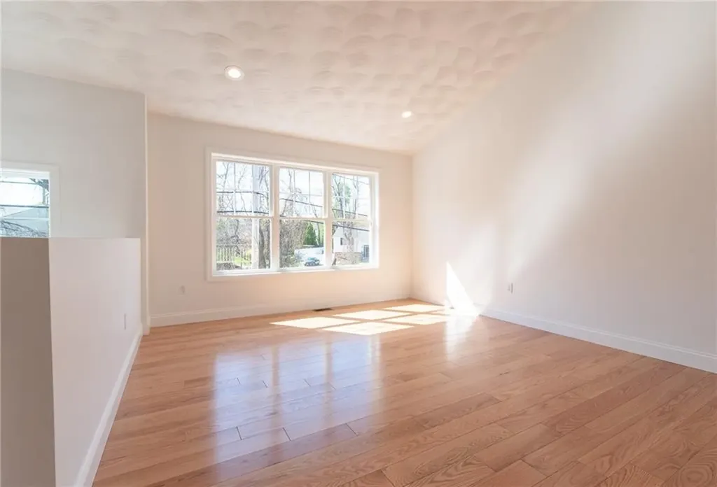 9 Ludlow Street Johnston RI 02919