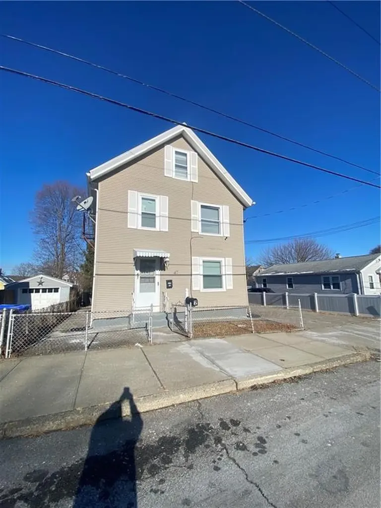 47 Urban Avenue Pawtucket RI 02860
