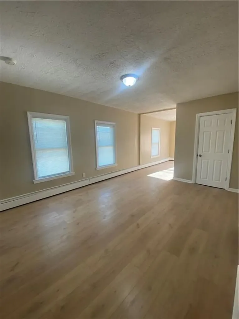 47 Urban Avenue Pawtucket RI 02860