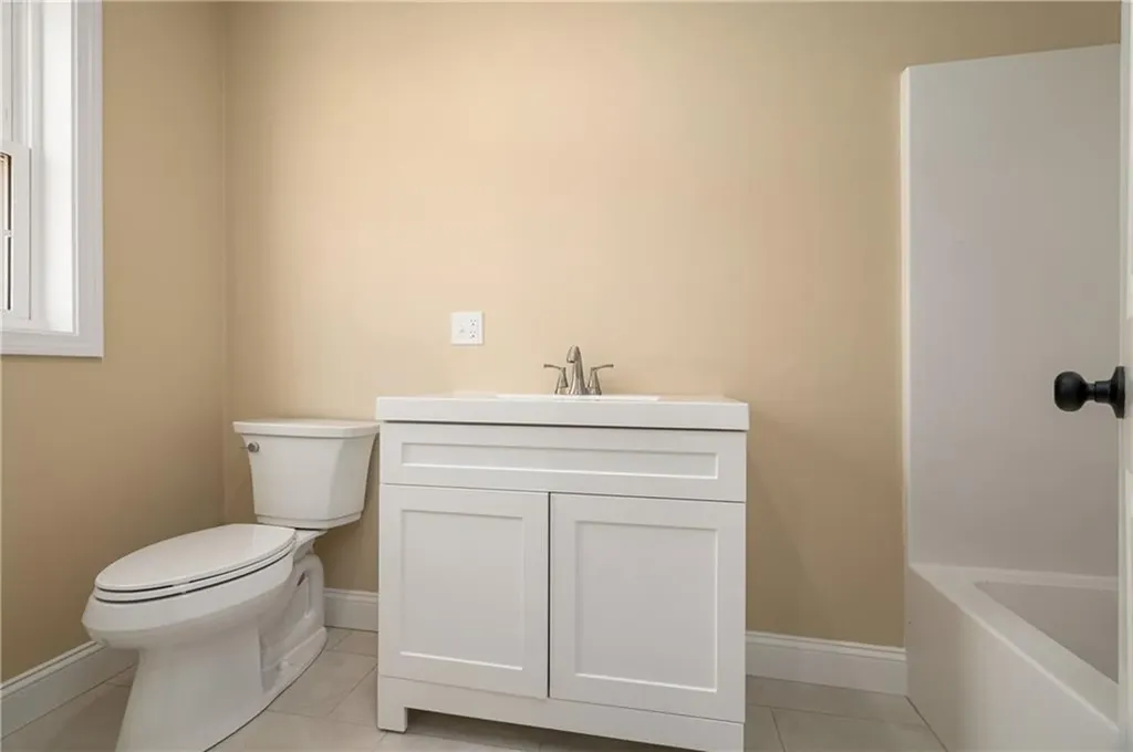 814 Elm Street Woonsocket RI 02895