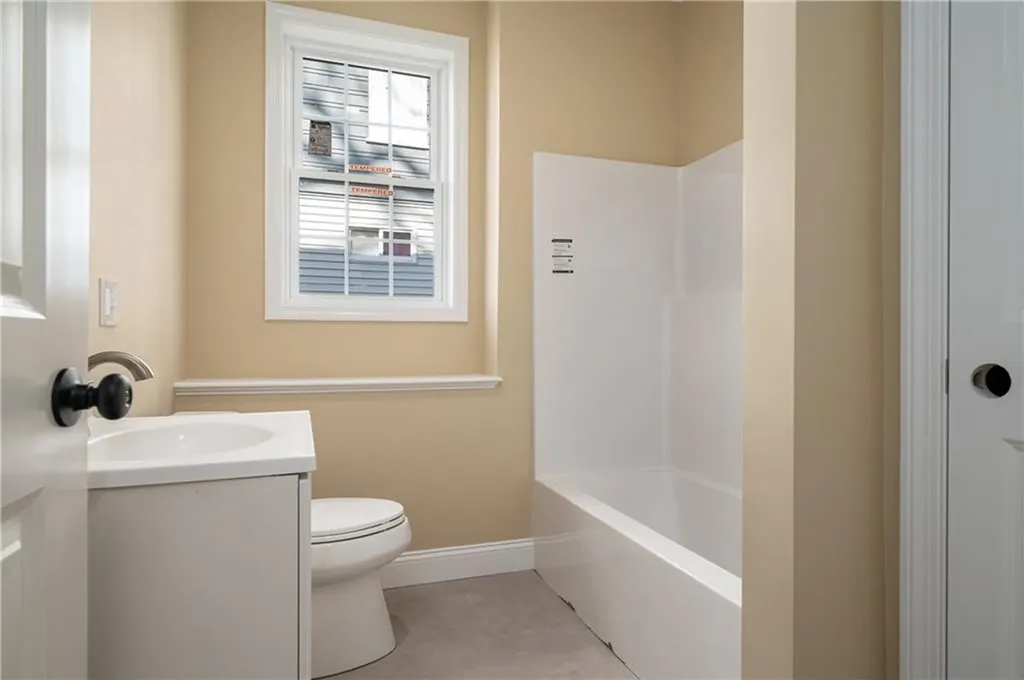 814 Elm Street Woonsocket RI 02895