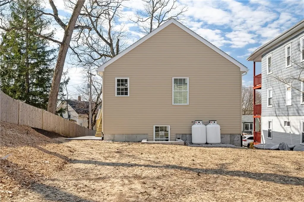 814 Elm Street Woonsocket RI 02895