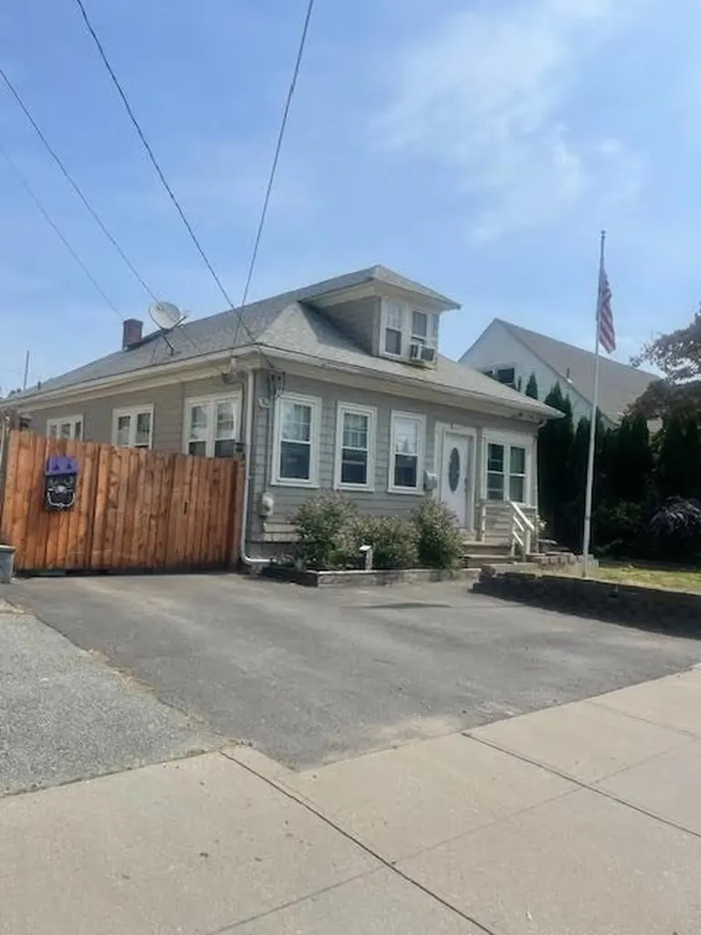 420 Webster Avenue Cranston RI 02920