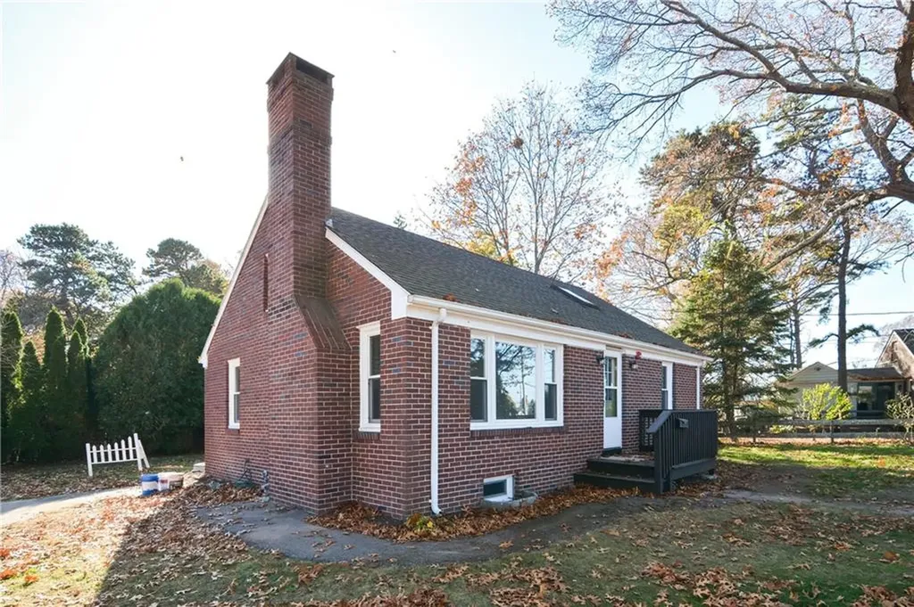 2190 West Shore Road Warwick RI 02889