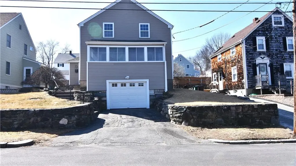 58 Cherry Hill Avenue Woonsocket RI 02895
