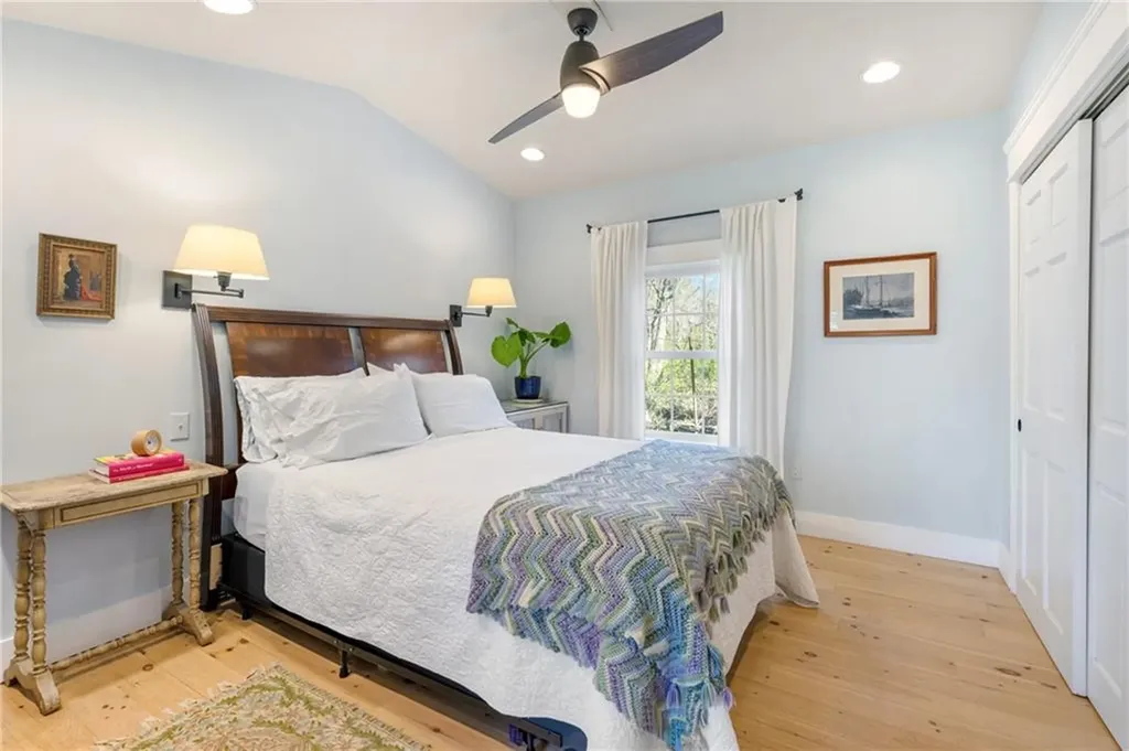 161 Freeborn Street Portsmouth RI 02871