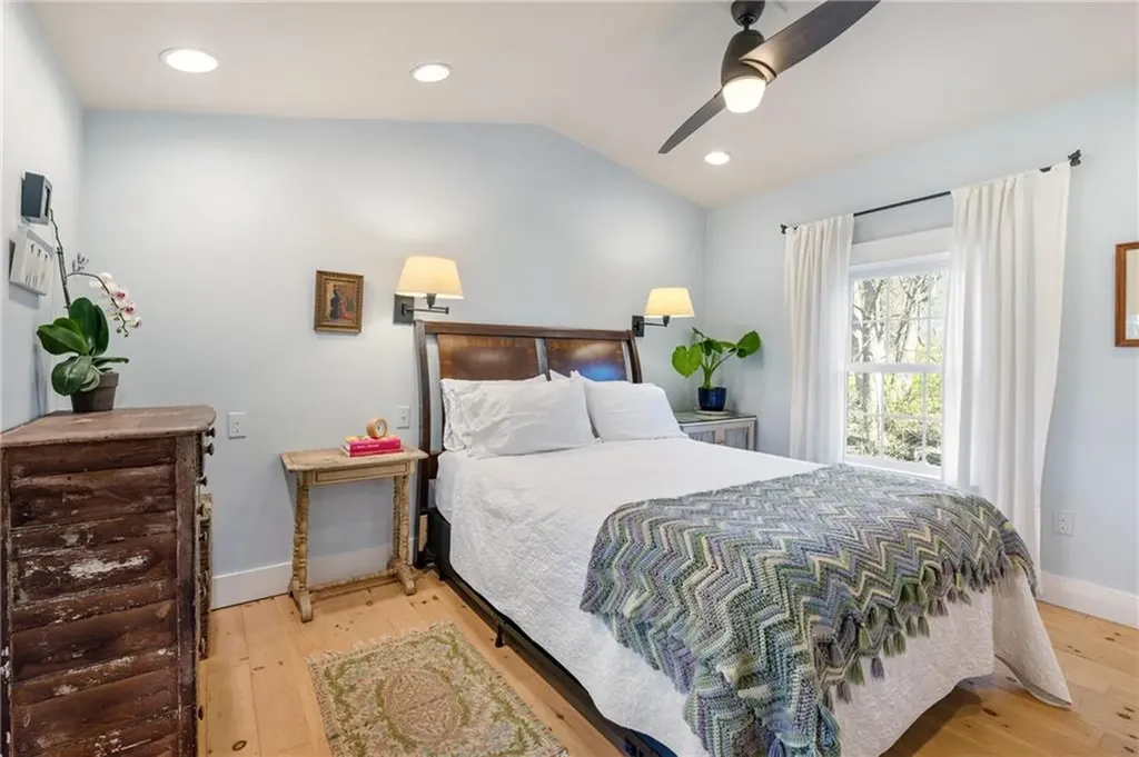 161 Freeborn Street Portsmouth RI 02871