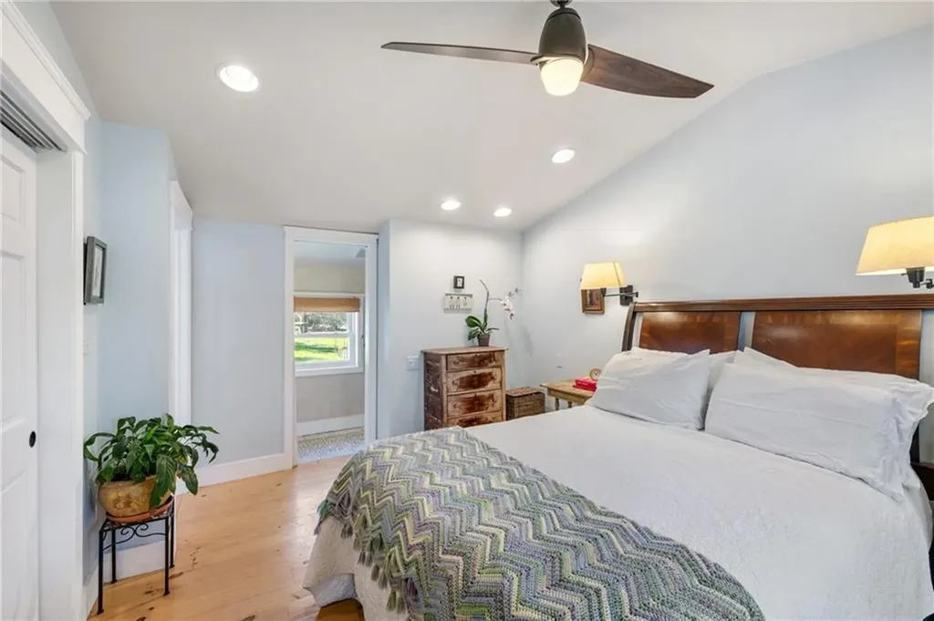 161 Freeborn Street Portsmouth RI 02871