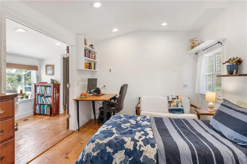 161 Freeborn Street Portsmouth RI 02871