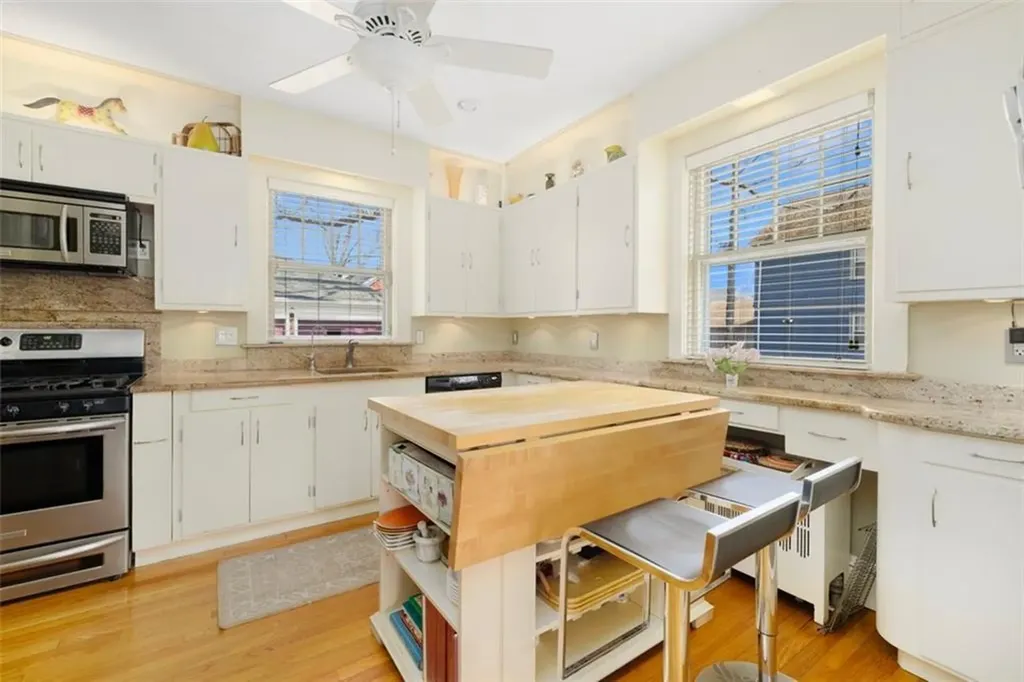 108 112 Woodbine Street Providence RI 02906