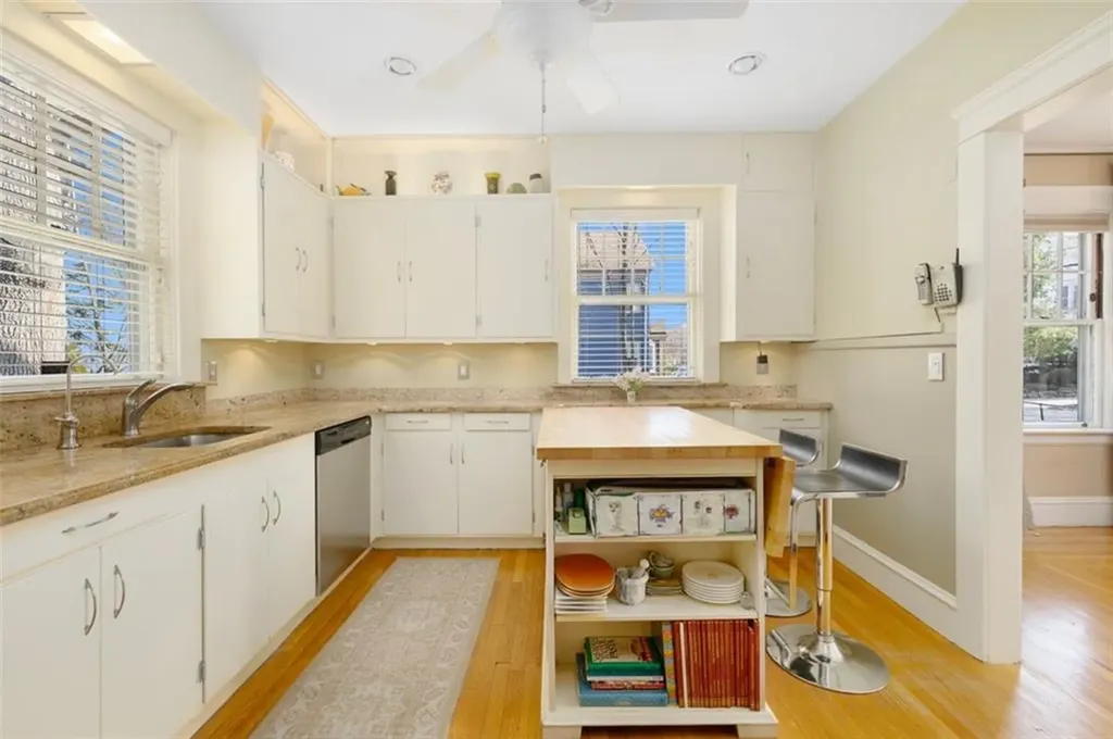 108 112 Woodbine Street Providence RI 02906