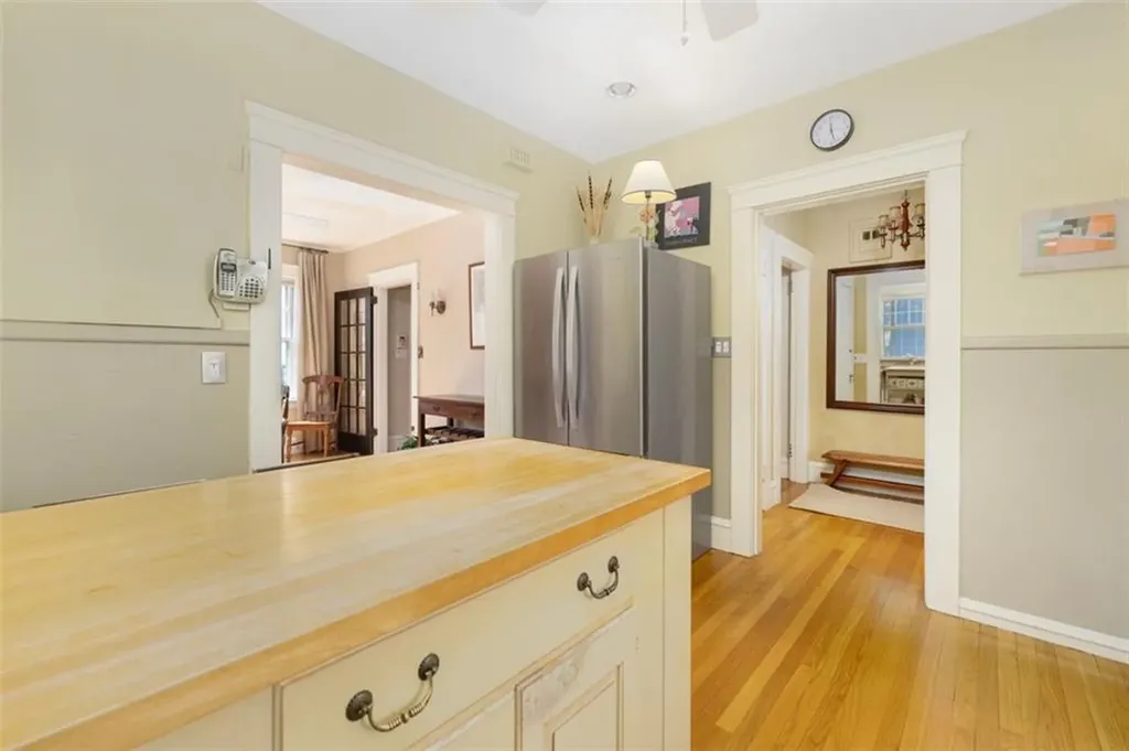 108 112 Woodbine Street Providence RI 02906
