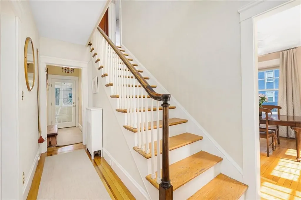 108 112 Woodbine Street Providence RI 02906