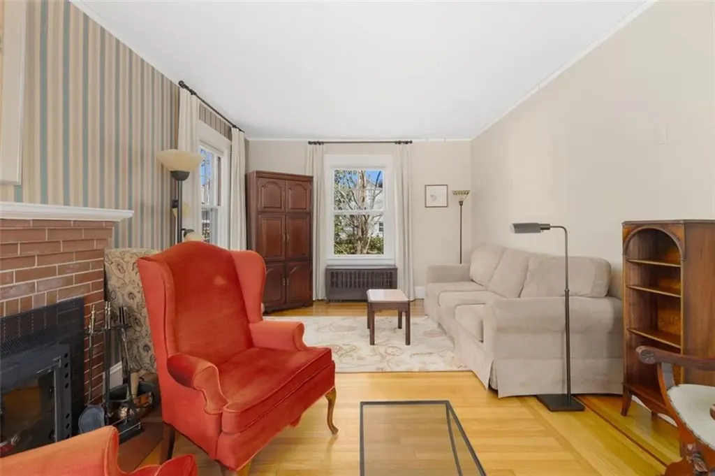 108 112 Woodbine Street Providence RI 02906