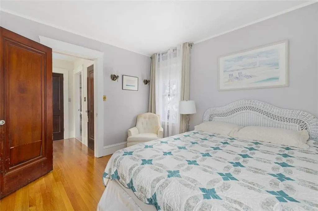 108 112 Woodbine Street Providence RI 02906