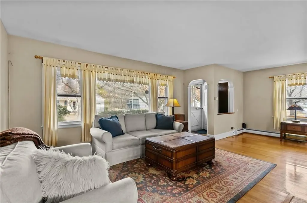 22 Elmwood Drive Bristol RI 02809