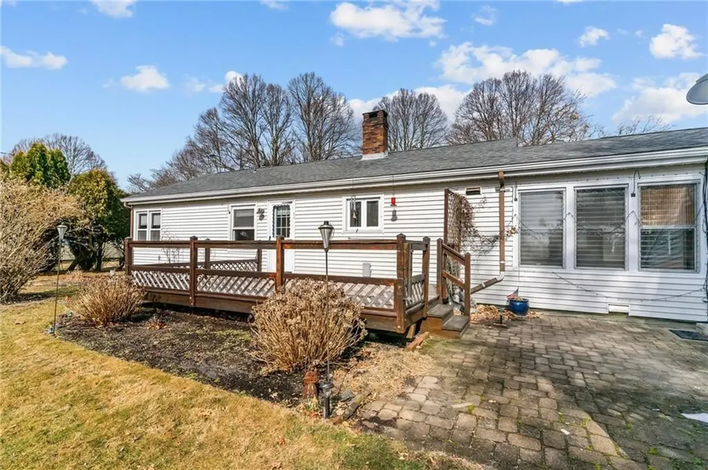 22 Elmwood Drive Bristol RI 02809